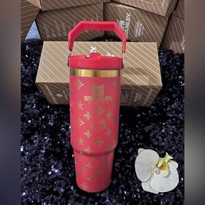 🎁Stanley Red Tumbler🎁